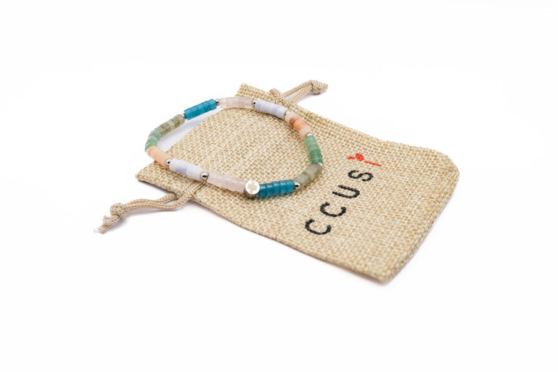 ARMBAND MIT GEMISCHTEN PERLEN