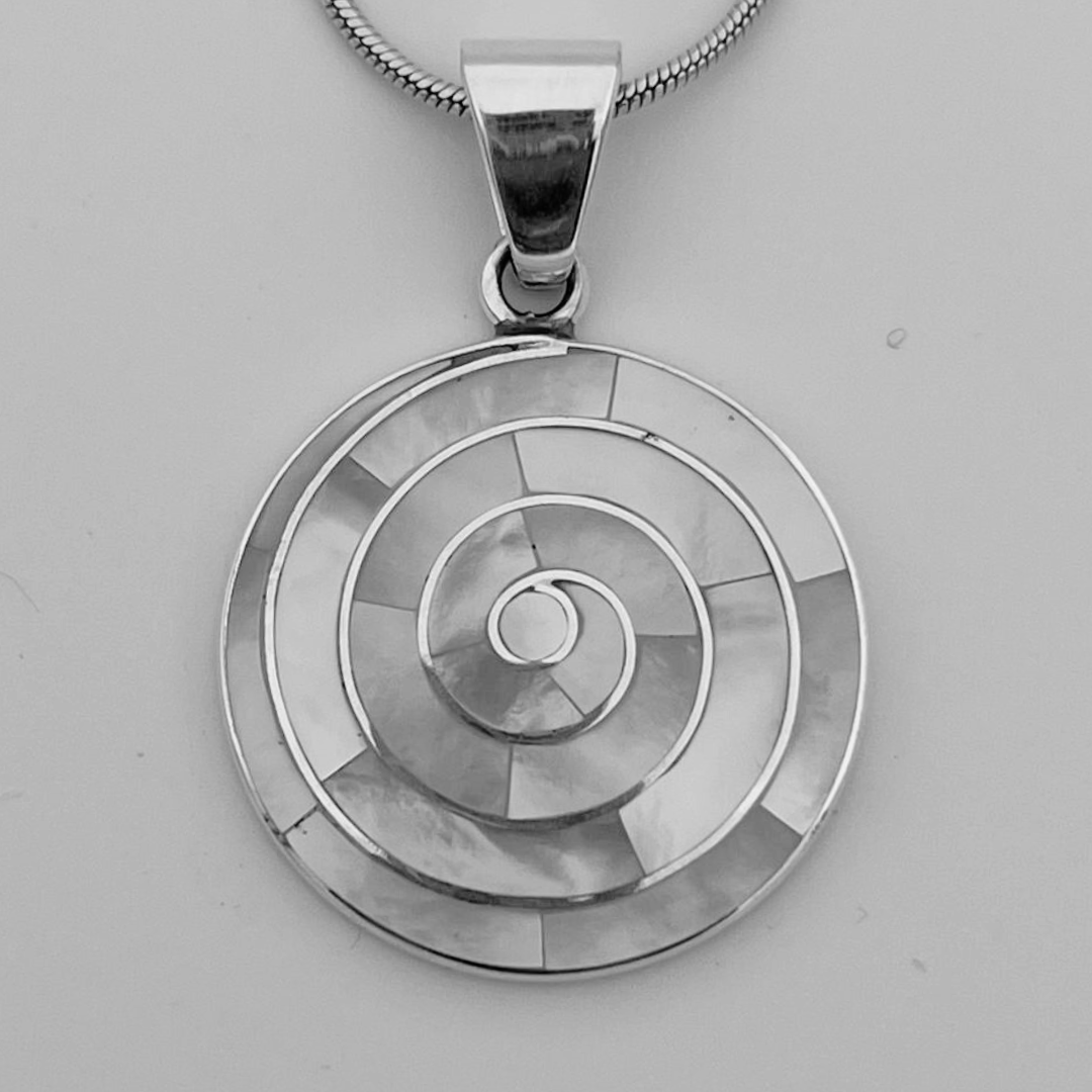 COLLIER INCA SPIRALE NACRE