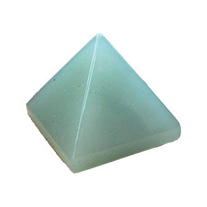 Piramides de piedras naturales