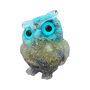 Buho de piedras minerales en resina